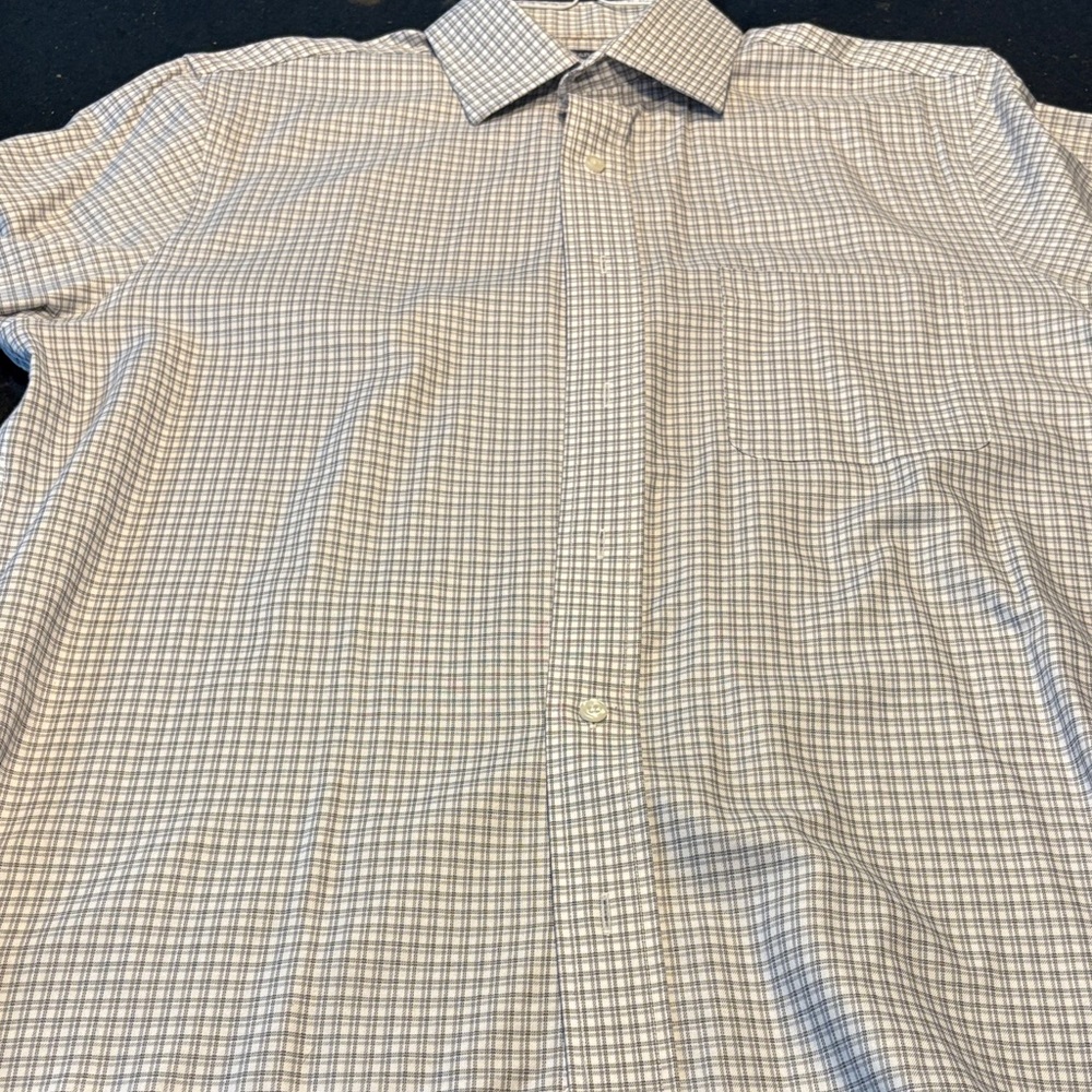 Croft & Barrow Men's Casual Checkered Shirt - Gray and White